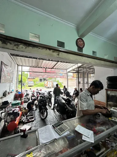 Layanan Bengkel PIK Motor